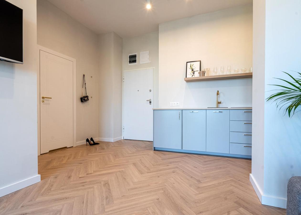 Apartament W Sercu Wroclawia, Garaz, 5Min Do Rynku Buitenkant foto