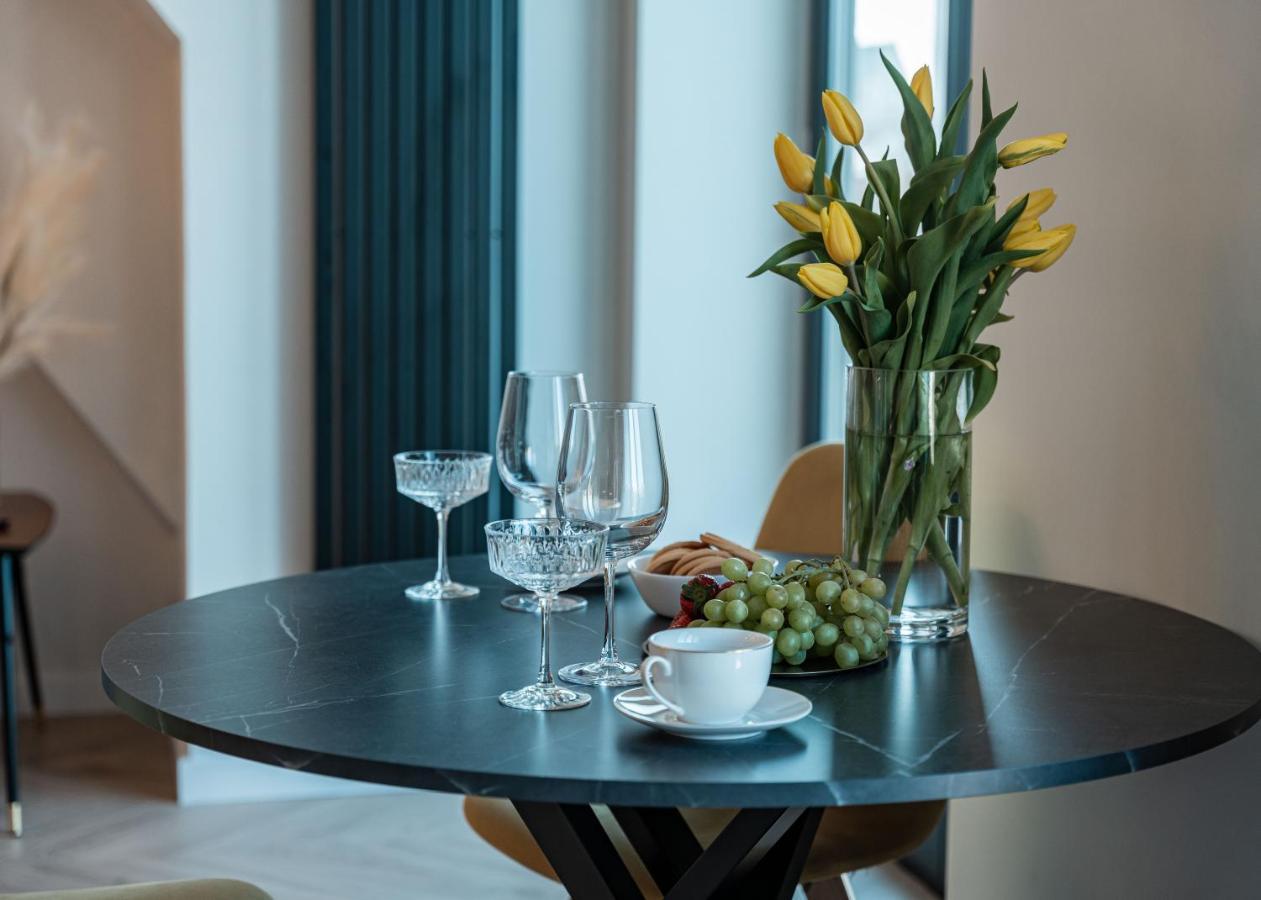 Apartament W Sercu Wroclawia, Garaz, 5Min Do Rynku Buitenkant foto