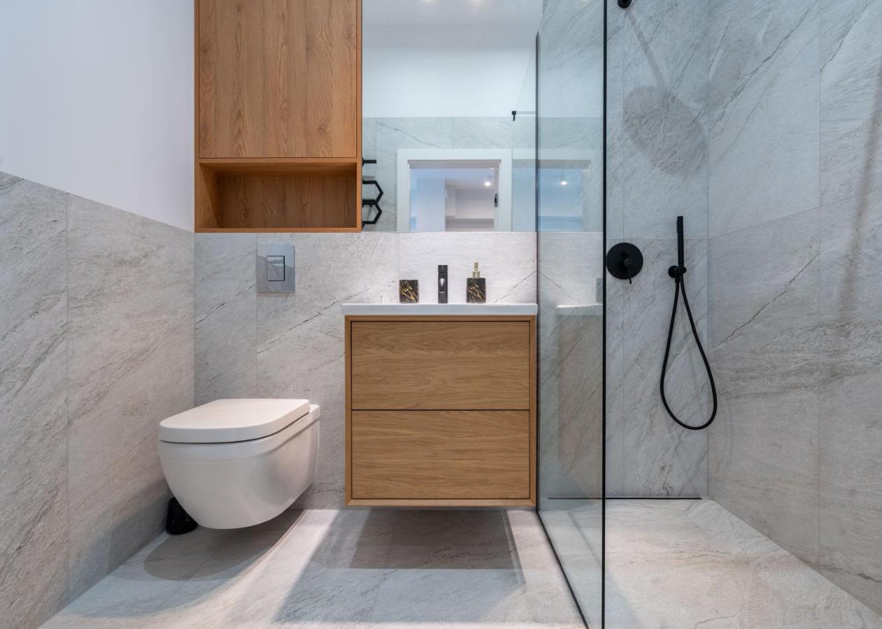 Apartament W Sercu Wroclawia, Garaz, 5Min Do Rynku Buitenkant foto