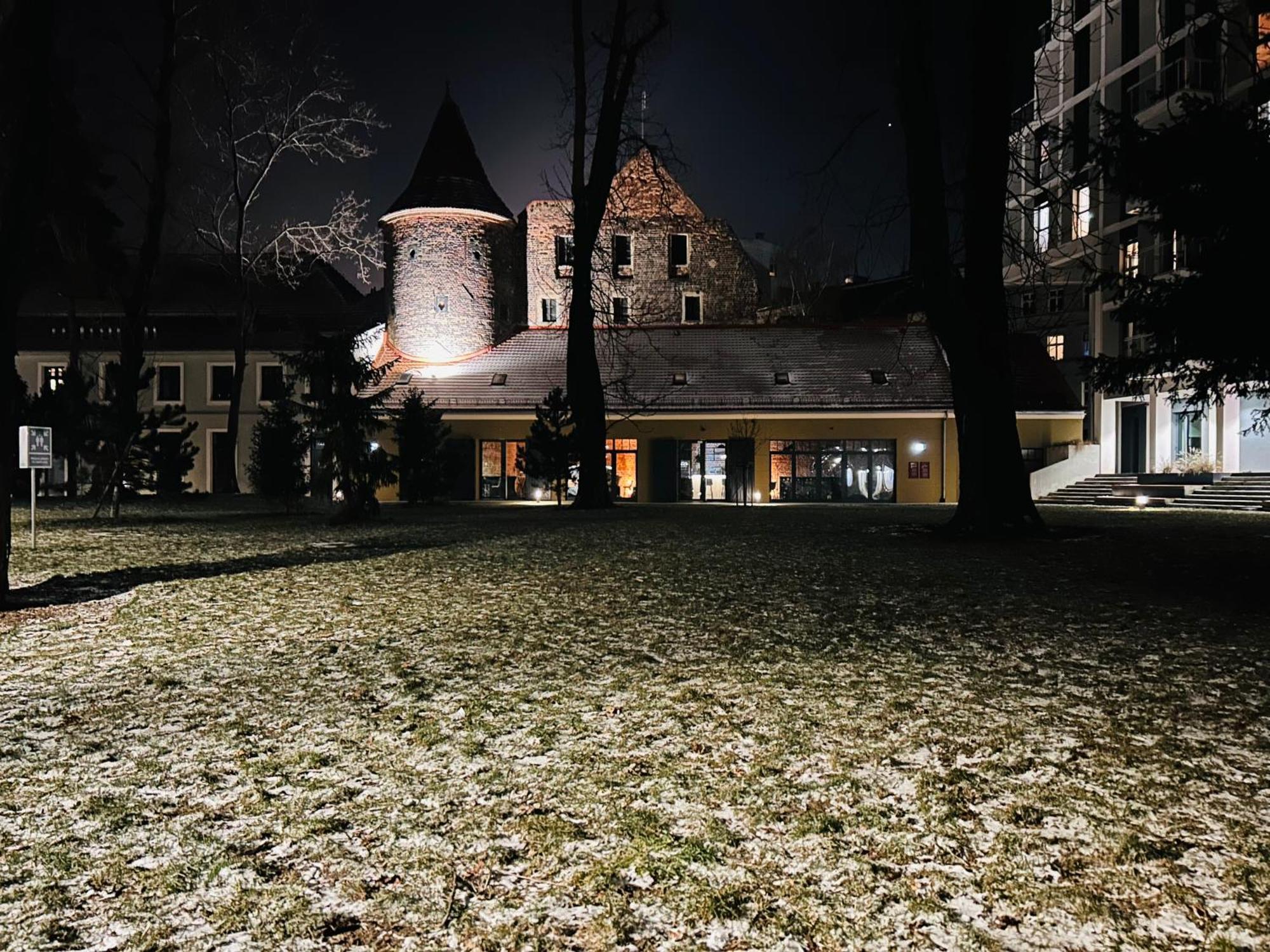 Apartament W Sercu Wroclawia, Garaz, 5Min Do Rynku Buitenkant foto
